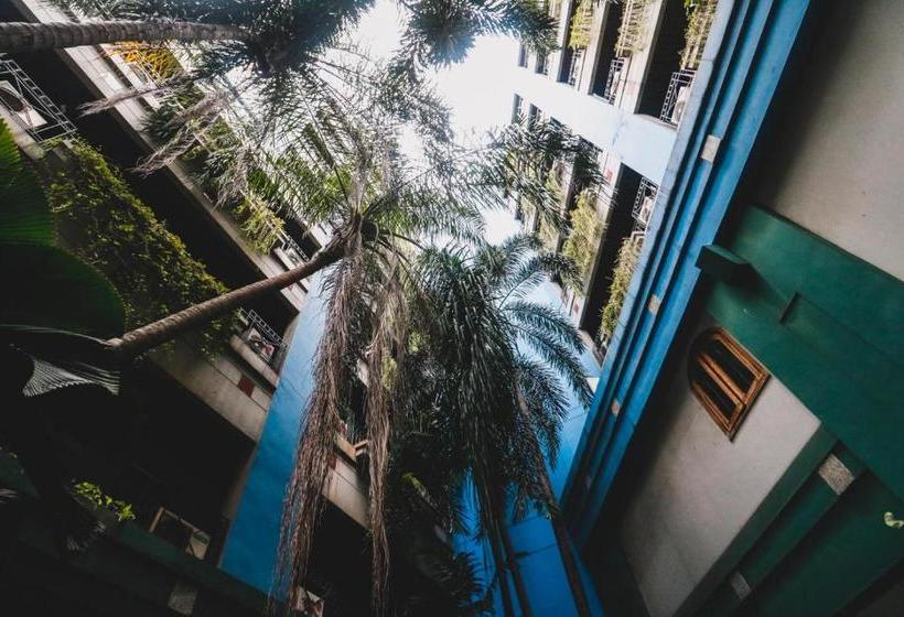 Fotos del hotel The Paragon Hotel By Reddoorz:  7