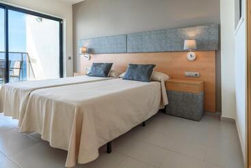 Fergus Cap Roig - L'Ampolla