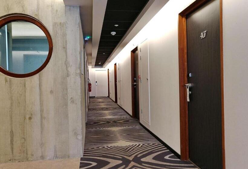 Fotos del hotel Ibis Styles Ajaccio Napoleon:  15