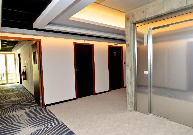 Fotos del hotel Ibis Styles Ajaccio Napoleon:  17