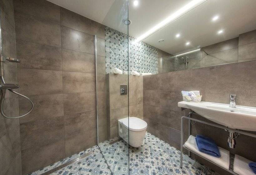 Fotos del hotel Paryski Art & Business:  8