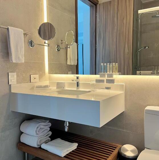 Fotos del hotel Clarion Sabana Park:  7