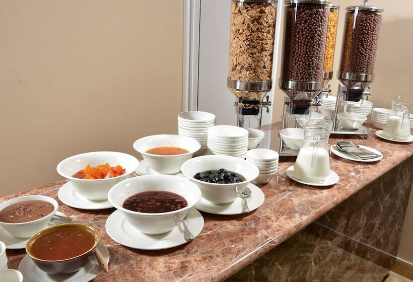 Fotos del hotel Ani Grand Hotel Yerevan:  12