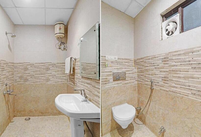 Fotos del hotel Oyo 11666 Hotel Prakash Inn:  3