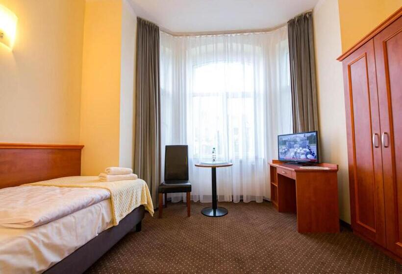 Fotos del hotel Villa Anna Lisa:  6