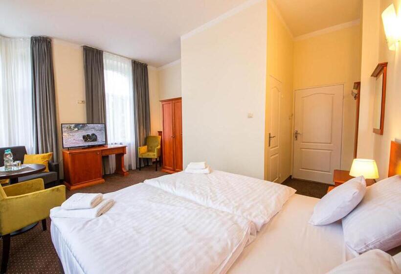 Fotos del hotel Villa Anna Lisa:  16