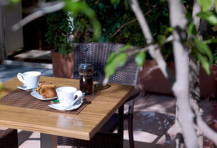 Fotos del hotel Irida:  7