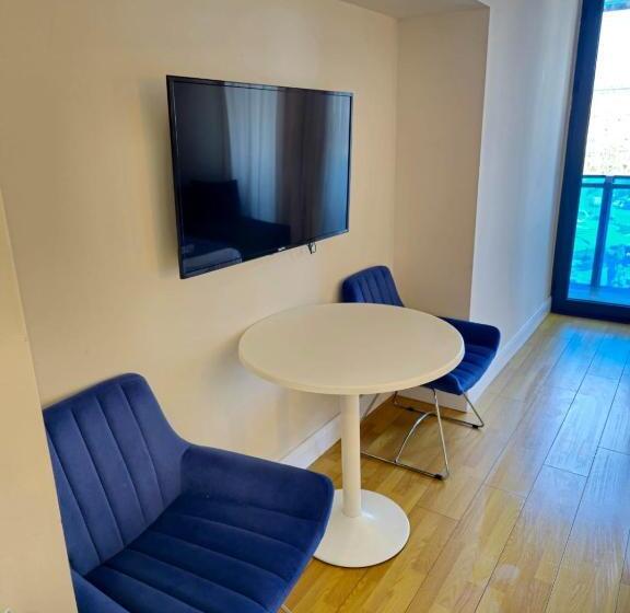 Fotos del hotel Orbi City:  3