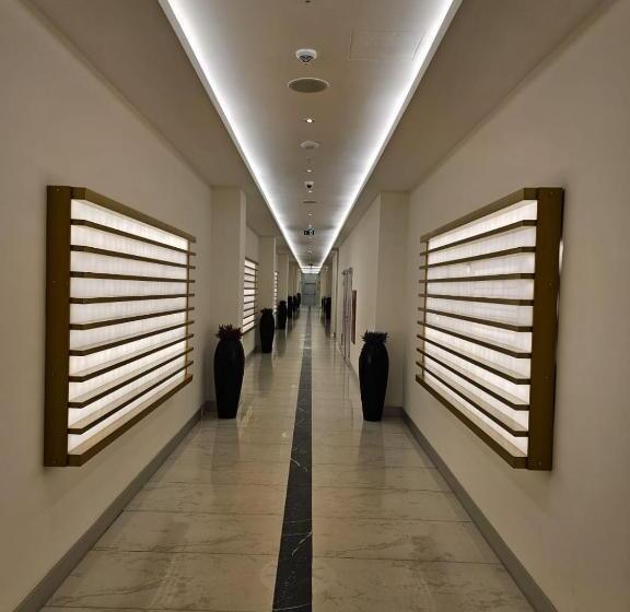 Fotos del hotel Orbi City:  9