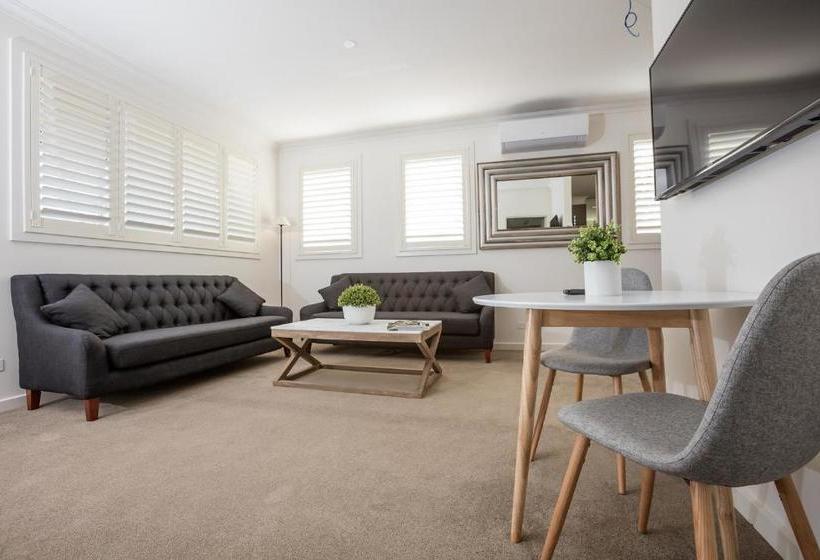 Newington Apartments