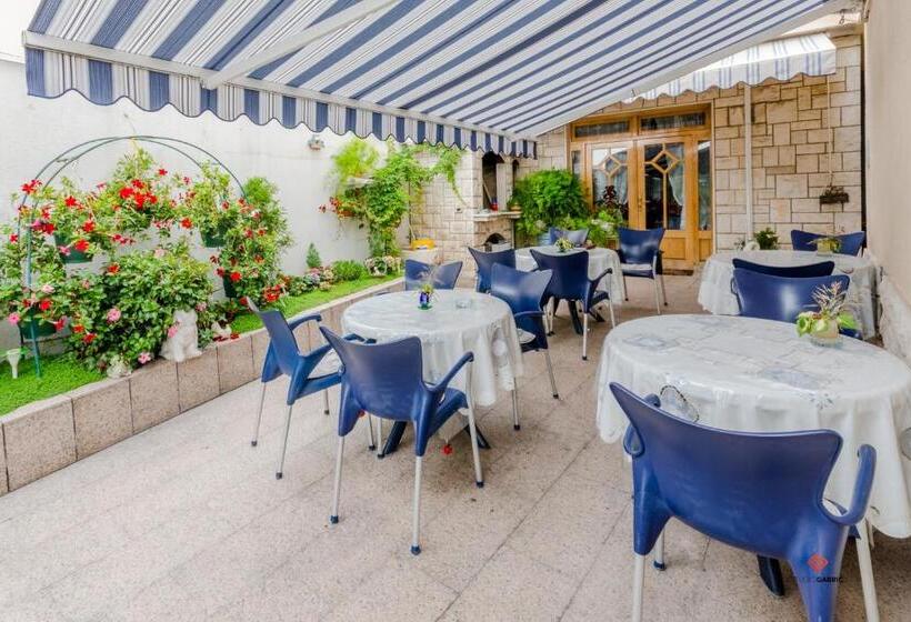 Fotos del hotel Guesthouse Rooms Split:  25