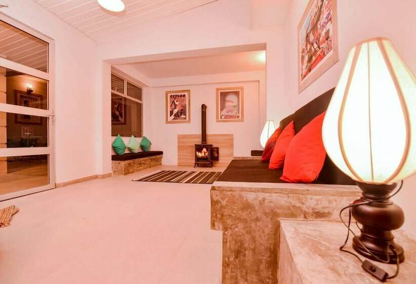 Fotos del hotel Top Terrace Cottage:  18