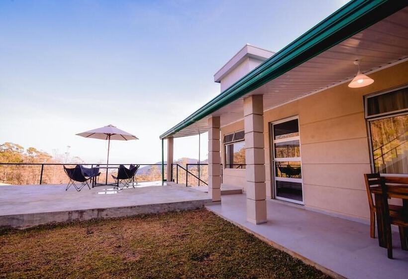 Fotos del hotel Top Terrace Cottage:  24