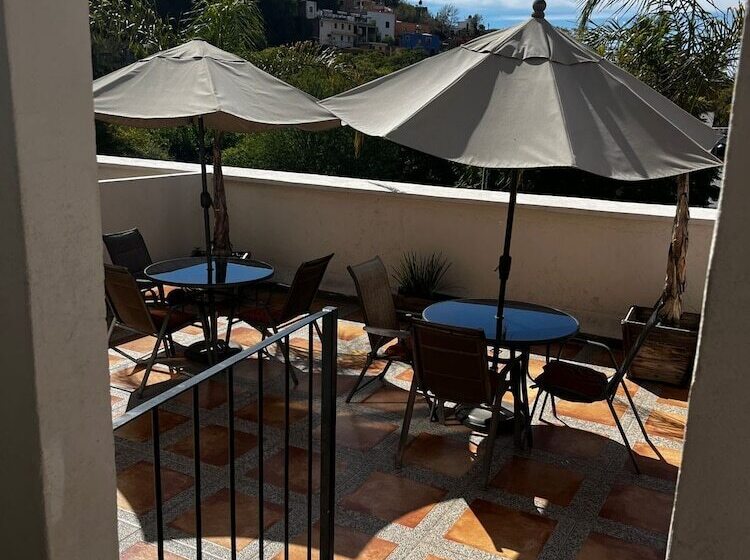 Fotos del hotel Jardín Cantador:  4