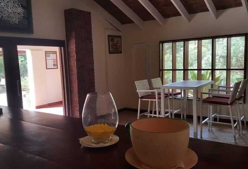 Fotos del hotel Hunters Lodge - Kiboko:  9