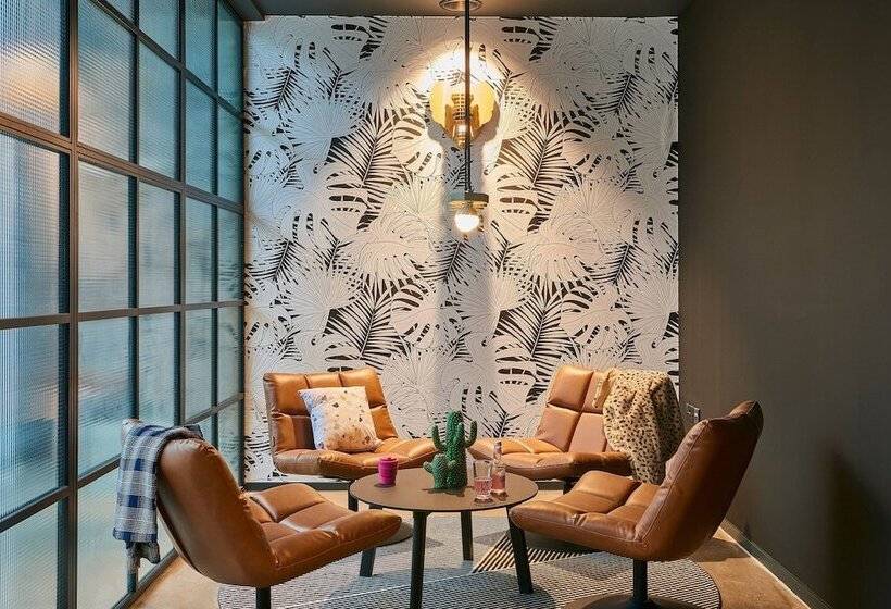 Fotos del hotel Moxy Chester:  17