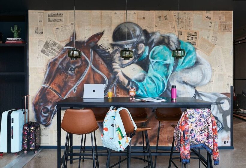 Fotos del hotel Moxy Chester:  15