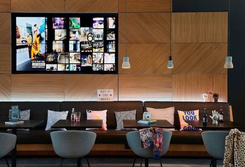 Fotos del hotel Moxy Chester:  12