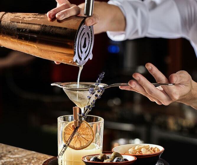 Fotos del hotel Grand Mercure Hanoi:  3