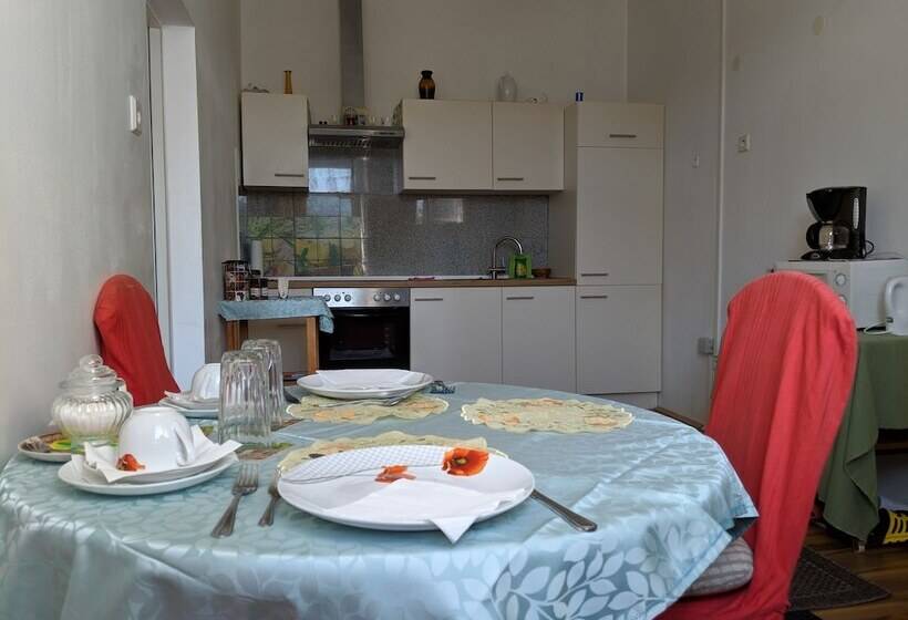 Fotos del hotel Abdalla Apartments:  7