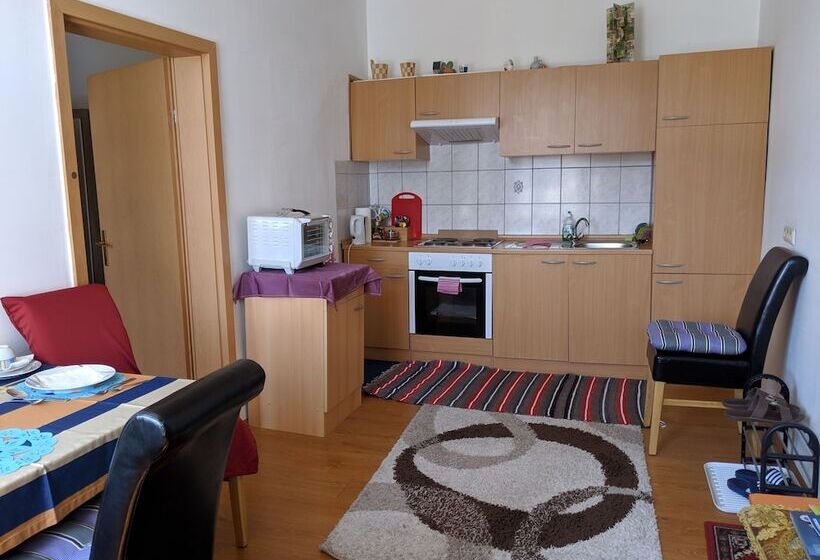 Fotos del hotel Abdalla Apartments:  15