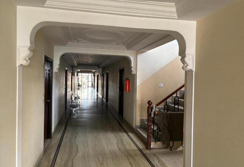 Fotos del hotel Oyo 78478  Siddhi Vinayak:  24