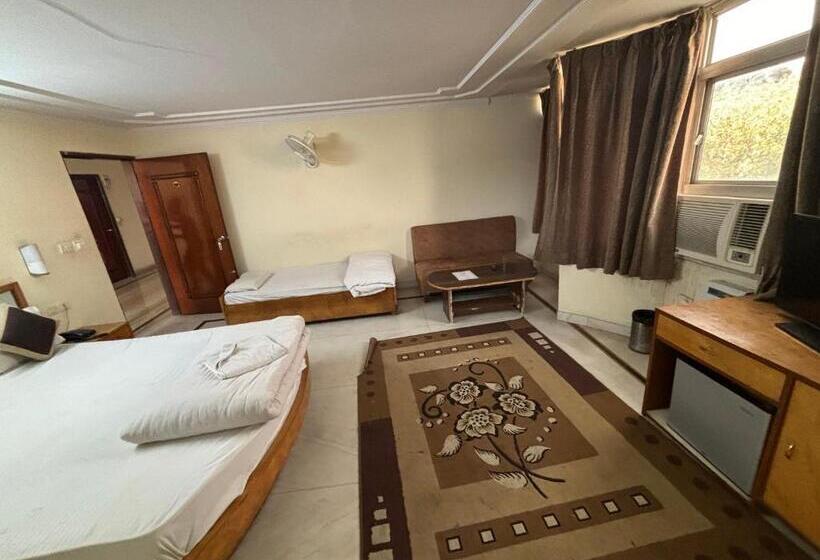 Fotos del hotel Oyo 78478  Siddhi Vinayak:  6