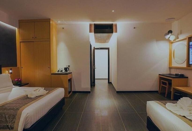 Fotos del hotel Tsr Seafront:  11