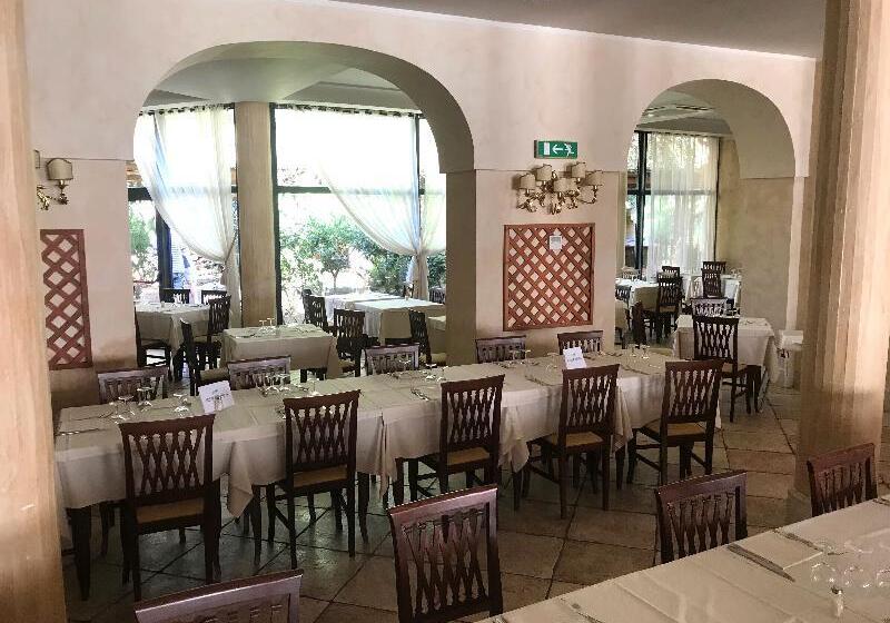 Fotos del hotel Club Esse Palmasera Resort  - Il Borgo:  5