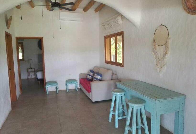 Tropical Suites By Mij