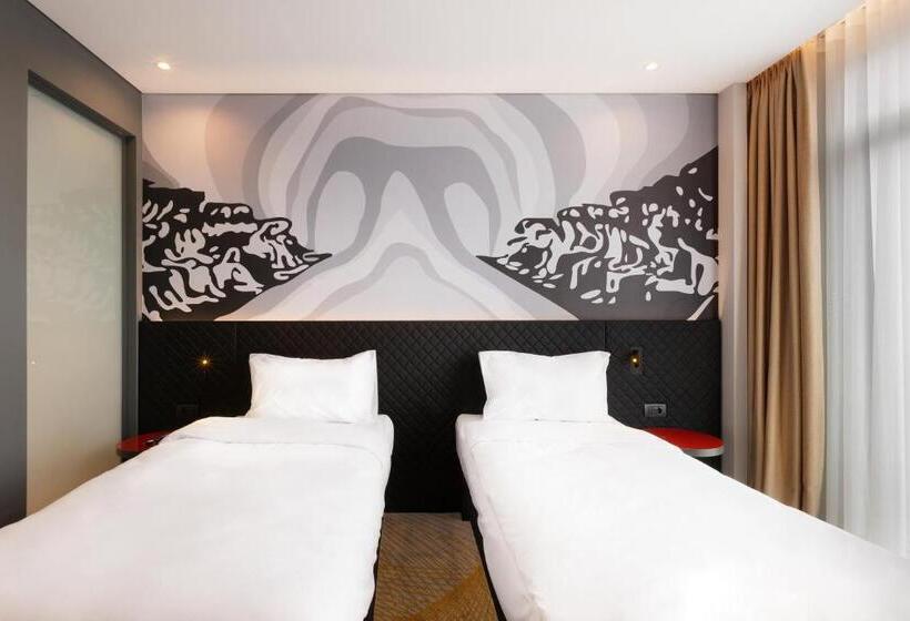 Fotos del hotel Ibis Styles Istanbul Merter:  2