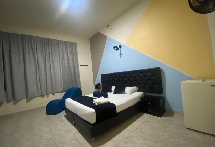 Fotos del hotel Calle Real Medellin:  6