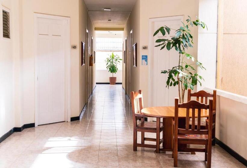 Fotos del hotel Calle Real Medellin:  17