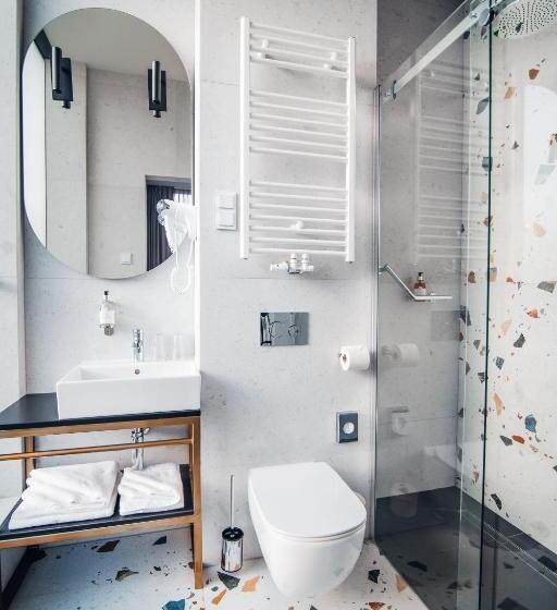 Fotos del hotel Liberte 33:  3