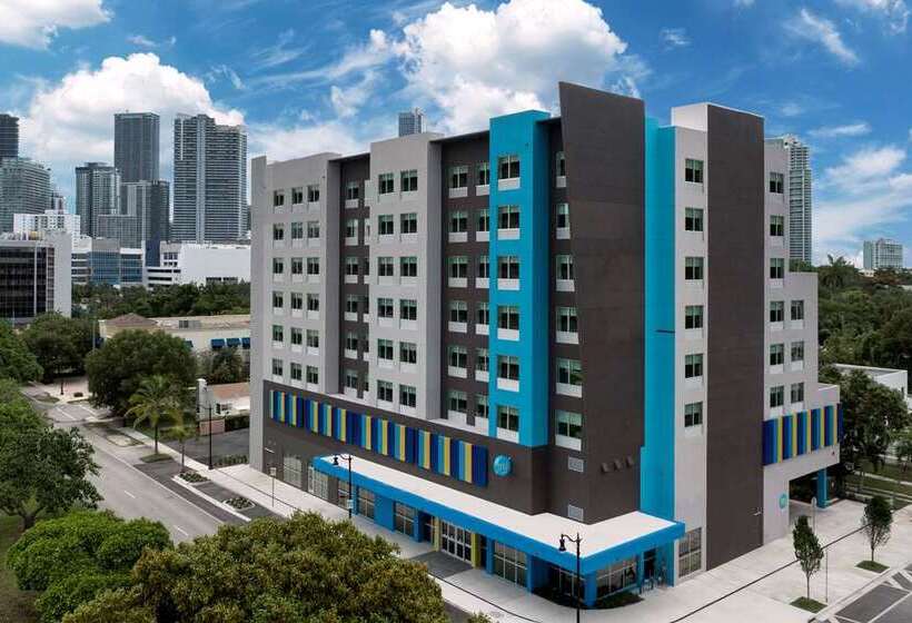 Tru By Hilton Miami West Brickell