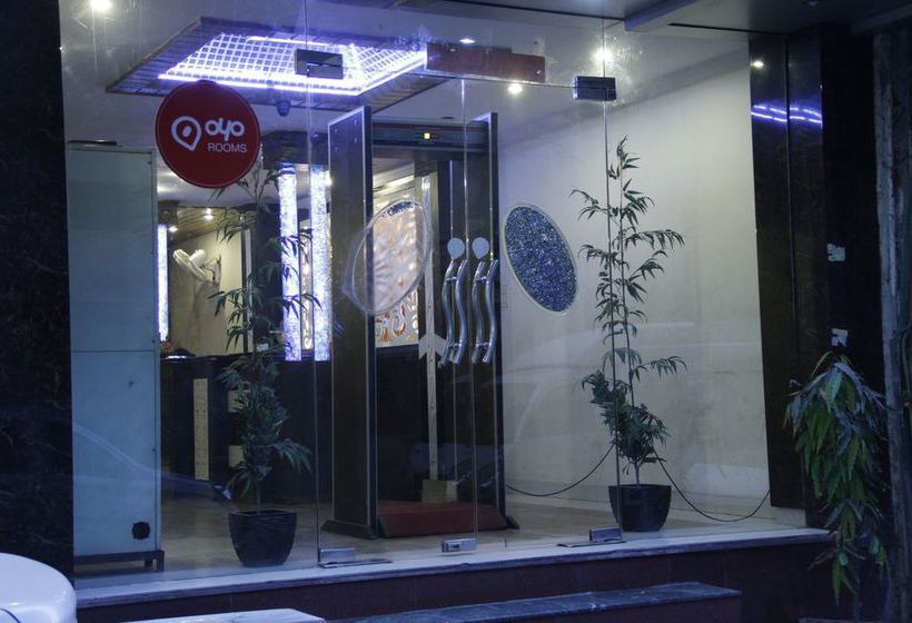 Fotos del hotel Oyo Rooms Gaffar Market 1:  6