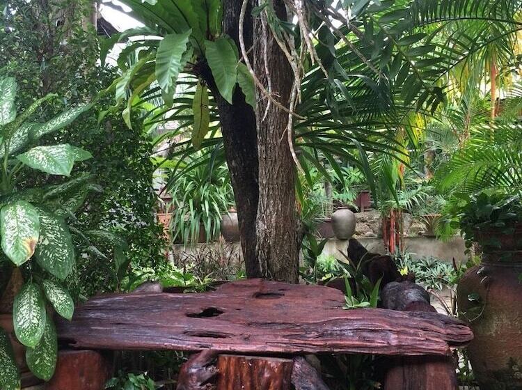 Fotos del hotel Baan Vanida Garden Resort:  3