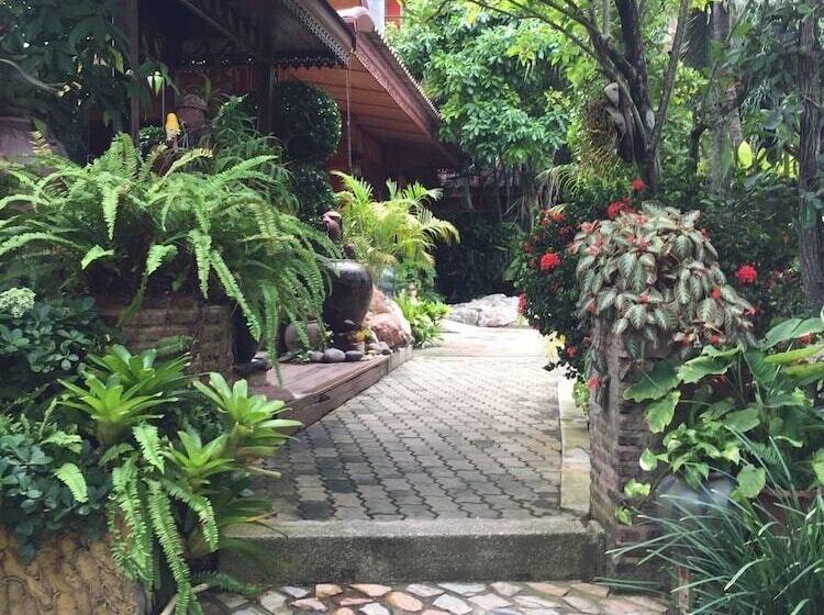 Fotos del hotel Baan Vanida Garden Resort:  5