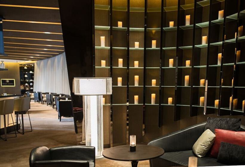 Fotos del hotel Renaissance Nanjing Olympic Centre:  14