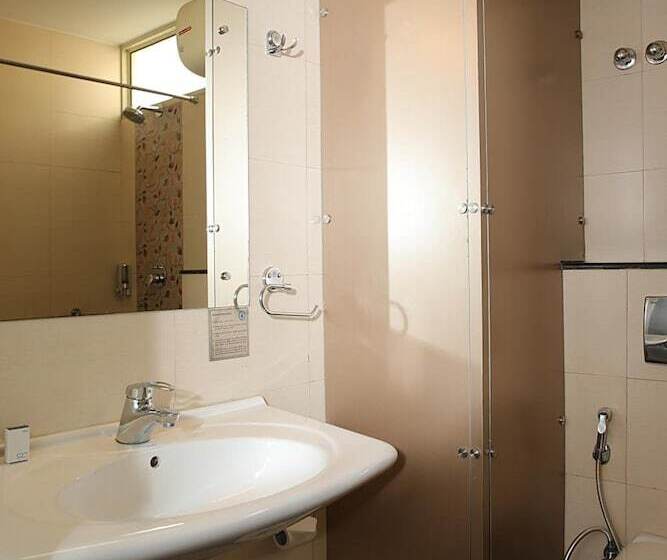 Fotos del hotel Ahuja Residency Cyber City Ii:  16