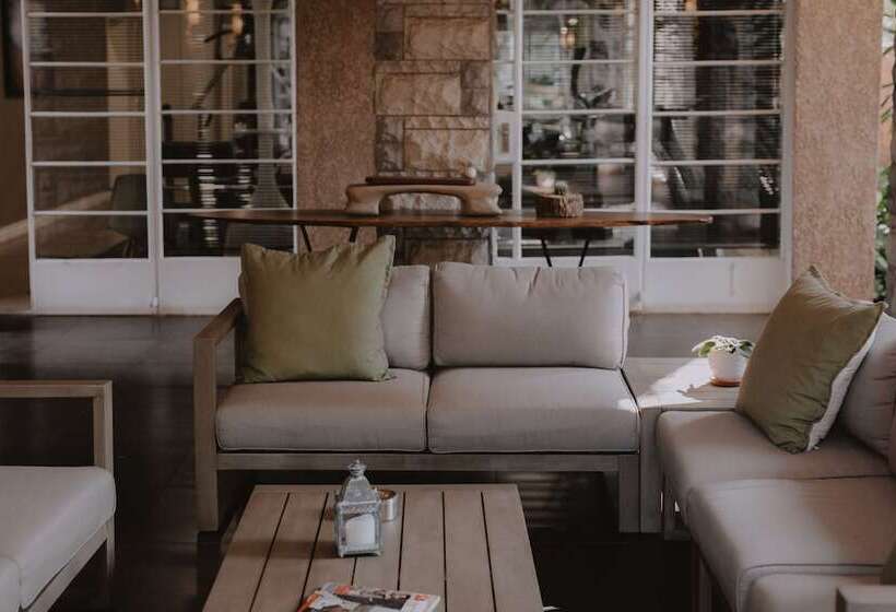 Fotos del hotel Sandalwood Lodge:  14