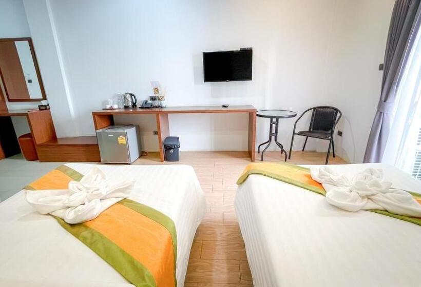 Fotos del hotel The S.g:  11