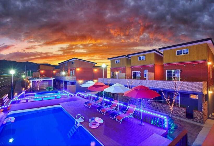 Fotos del hotel Top Class Pension:  15