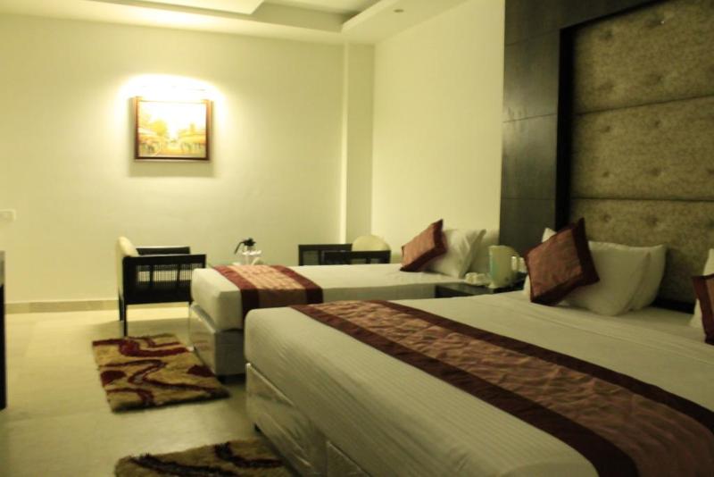 Fotos del hotel City Heights  New Delhi Railway Station:  2