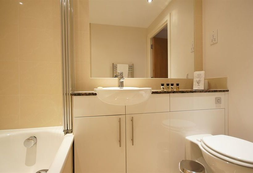 Fotos del hotel Crompton Court Apartments:  17