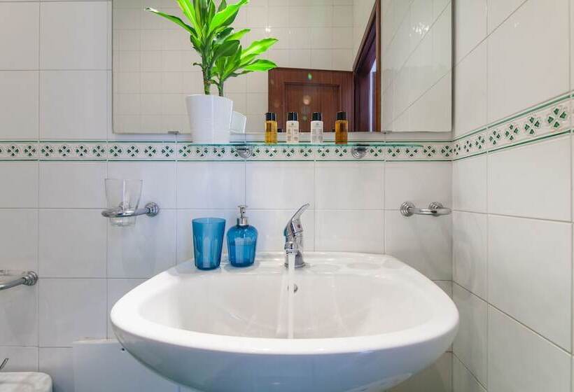 Fotos del hotel Napolicentro Mare  Sea View Rooms & Suites:  20