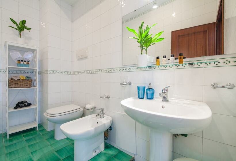 Fotos del hotel Napolicentro Mare  Sea View Rooms & Suites:  7