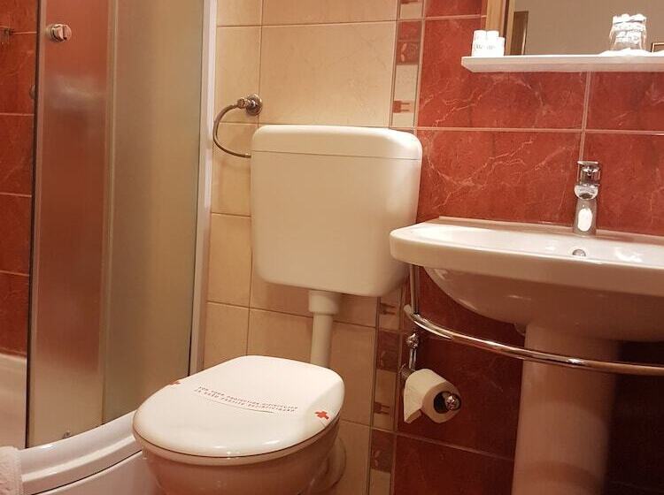 Fotos del hotel Villa Cardak:  7