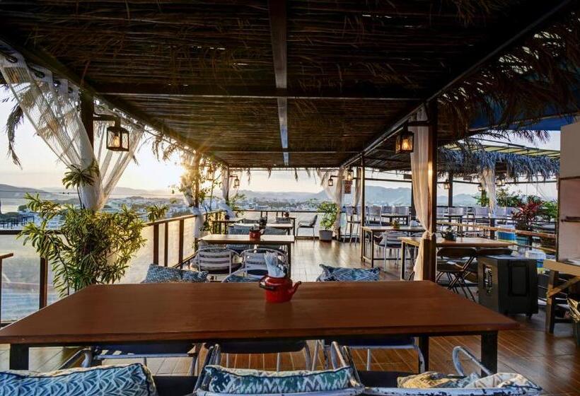 Fotos del hotel Udai Niwas  By The Lake:  8