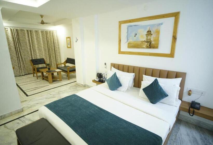 Fotos del hotel Udai Niwas  By The Lake:  12